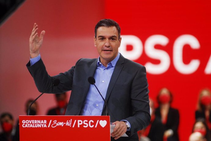 Archivo - El presidente del gobierno, Pedro Sánchez, en el Congreso Extraordinario del PSC, a 19 de diciembre de 2021, en Barcelona (Cataluña). En este evento se vota la Comisión Ejecutiva, que estará formada por 54 personas --con 27 mujeres y 27 hombre