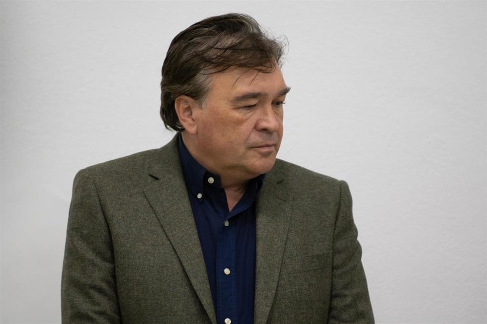 El diputado de Teruel Existe, Tomás Guitarte, interviene durante la presentación del proyecto 'La Rioja Ahora!' en la nueva sede electoral de la coalición, a 2 de diciembre de 2022, en Logroño, La Rioja (España).  El Partido Riojano y la España Vaciada 