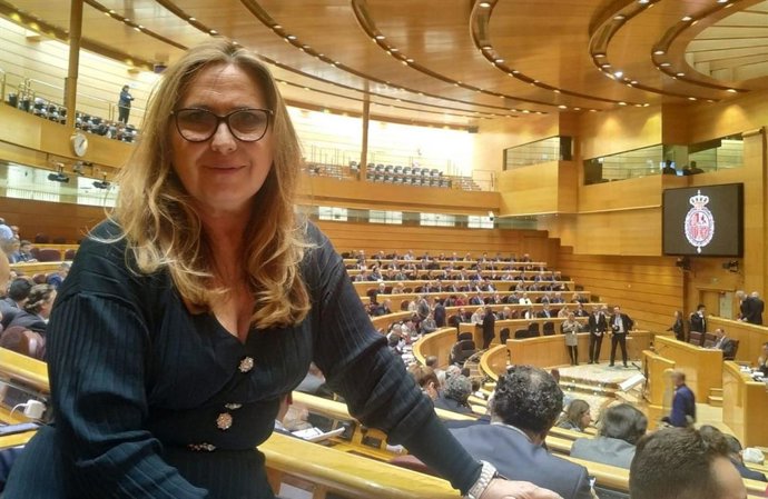 La senadora del PSOE por Córdoba María Ángeles Luna, en la Cámara Alta.