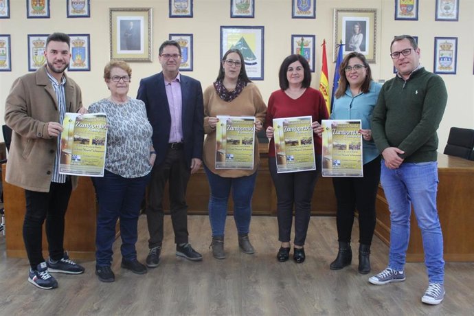 En esta edición participan el Coro Luz de Luna de Almáchar y el Coro Romero Manantial de Benamocarra.