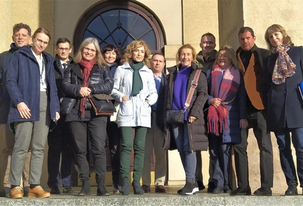 La Facultad de Ciencias del Trabajo de la Universidad de Sevilla (US) coordina un proyecto europeo de investigación sobre teletrabajo.