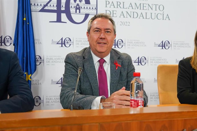 El secretario general del PSOE de Andalucía, Juan Espadas, en una foto de archivo en rueda de prensa.