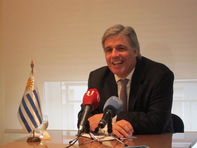 Archivo - El ministro de Exteriores de Uruguay Francisco Carlos Bustillo
