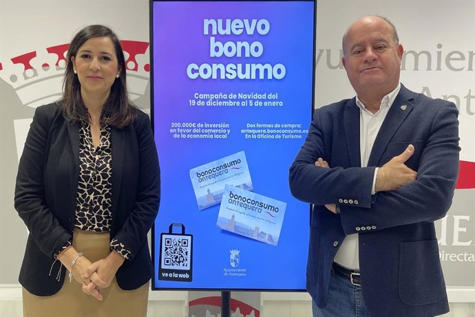 Archivo - El Ayuntamiento de Antequera pone en marcha una nueva campaña de Bono Consumo específica para compras en el comercio local.