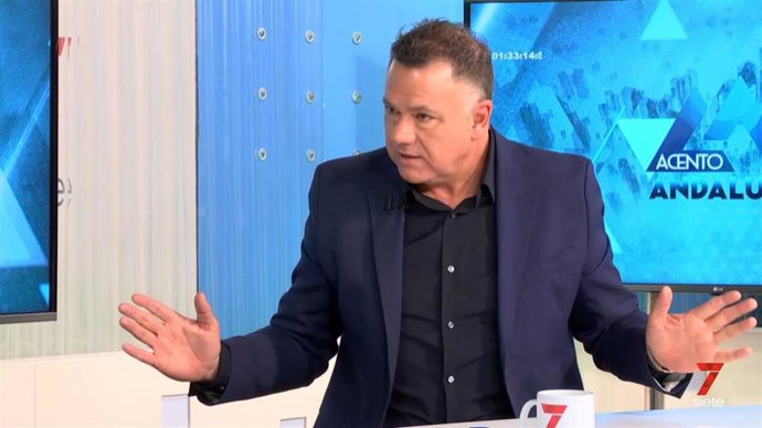 El portavoz de Podemos en Andalucía, Juan Antonio Delgado, en el programa 'Acento Andaluz', de 7TV Andalucía.