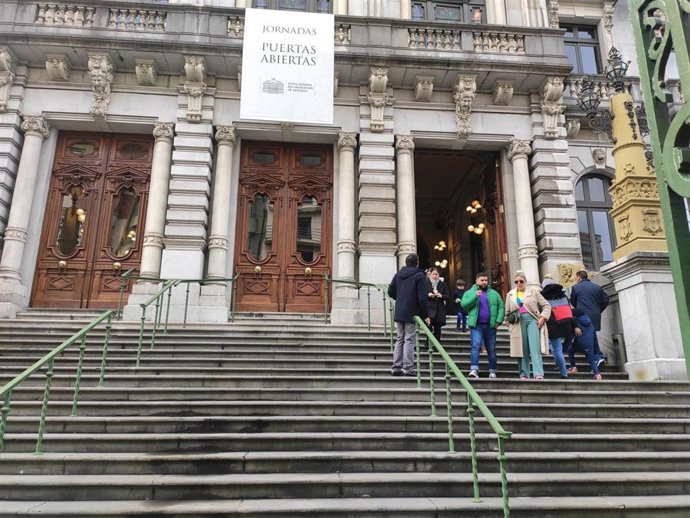 Jornada de puertas abiertas en la Junta General del Principado de Asturias