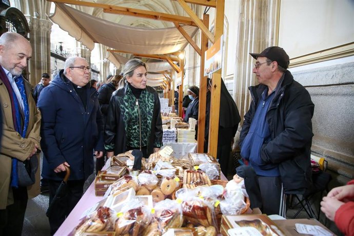 Inauguración de la Feria del Dulce de Toledo.