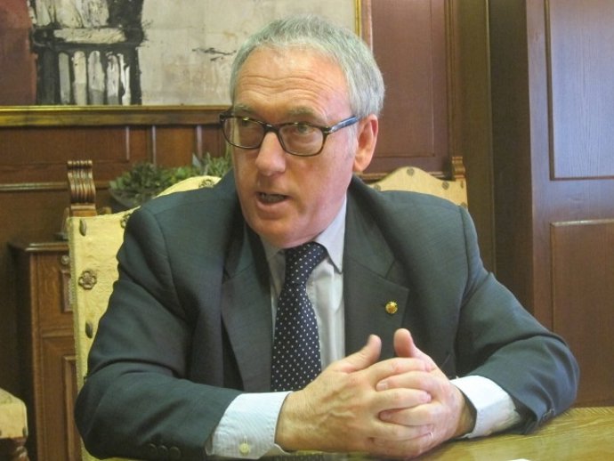 Archivo - Josep Poblet cuando presidía la Diputación