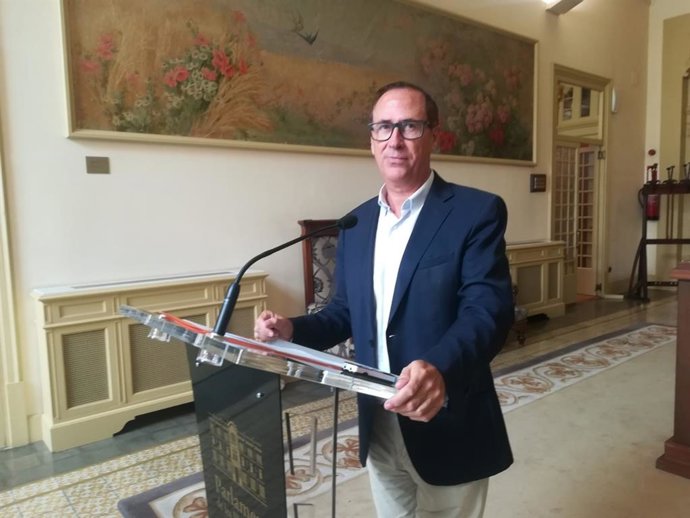 Archivo - El diputado del PP Juan Manuel Lafuente, en el Parlament