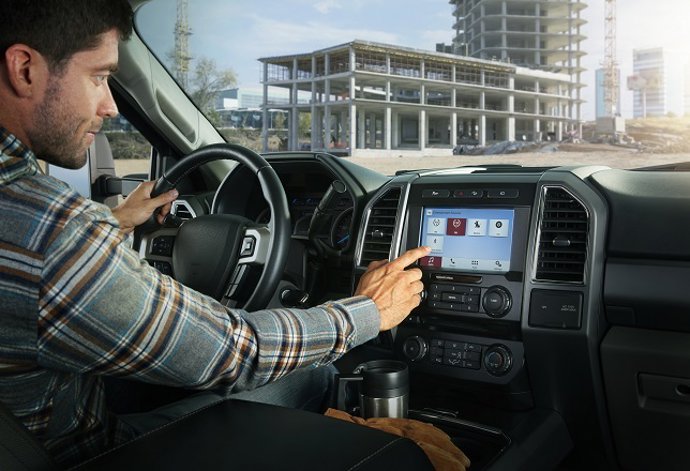 Archivo - Visteon y AWS se unen para distribuir el sistema AllGo.