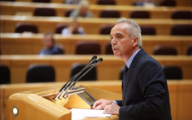 Archivo - Alfonso Moscoso, senador del PSOE por la provincia de Cádiz. 