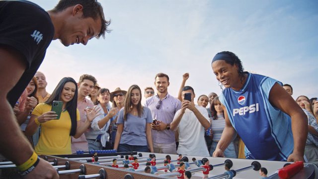 Pepsi Nutmeg Foosball Table x Ronaldinho
