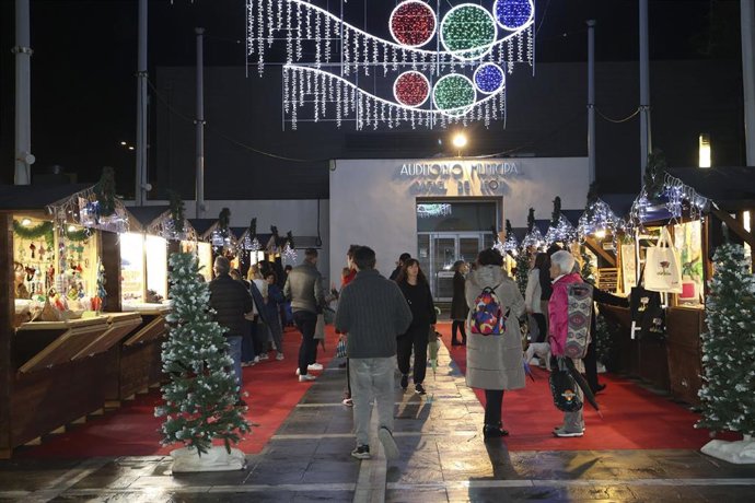 Mercado de Artesanía de Tomares, en Sevilla.