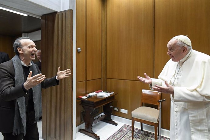 El Papa recibe en el Vaticano al actor y director Francisco Benigni