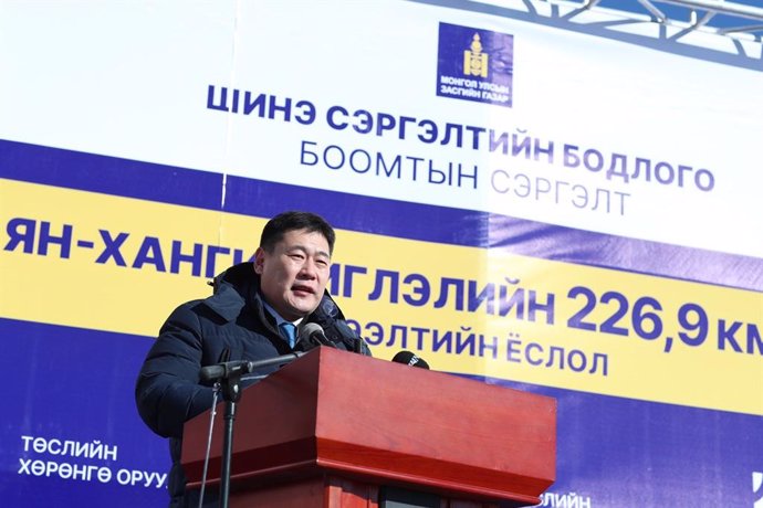 El primer ministro de Mongolia, Luvsannamsrain Oyun-Erdene