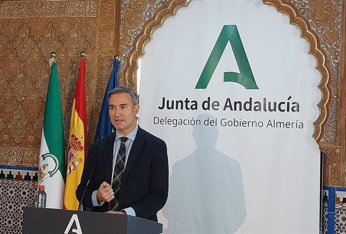 El delegado territorial en Almería Amós García