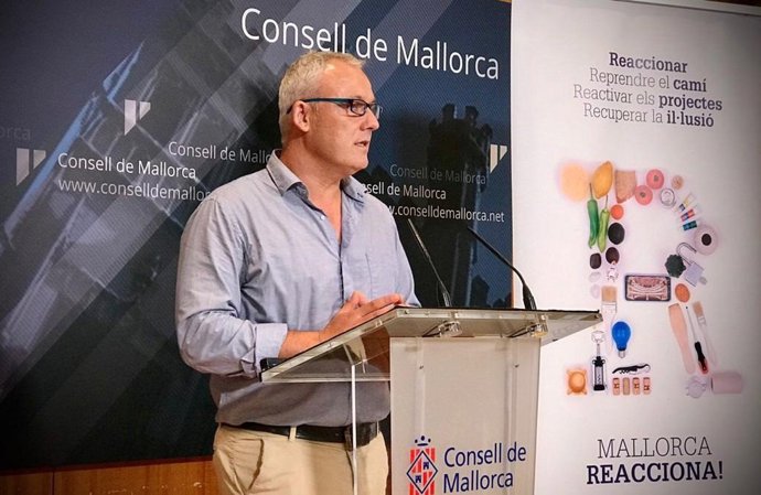 Archivo - El conseller insular de Promoción Económica y Desarrollo Local, Jaume Alzamora.