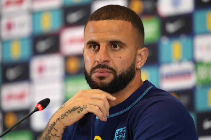 07 December 2022, Qatar, Doha: England's Kyle Walker attends a press conference for the team at the Main Media Centre in Doha, as part of the team's preparations for the FIFA World Cup Qatar 2022 Quarter Finals soccer match against France. Photo: Martin