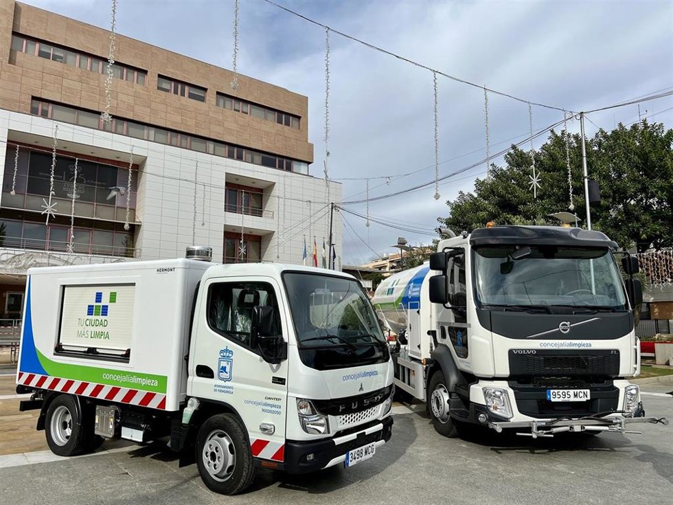 El Ayuntamiento de Fuengirola incrementa sus medios materiales para reforzar la limpieza de la ciudad.