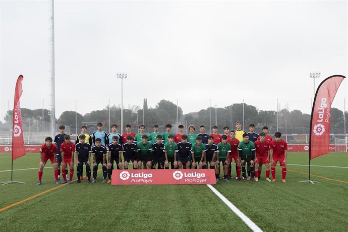 35 Canteranos De Diferentes Clubes Disputaron Un Triangular En El Centro ESC Laliga & NBA En Madrid