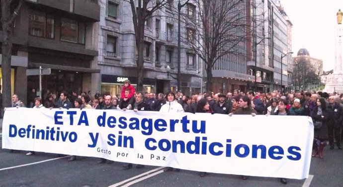 Archivo - Gesto por la Paz.