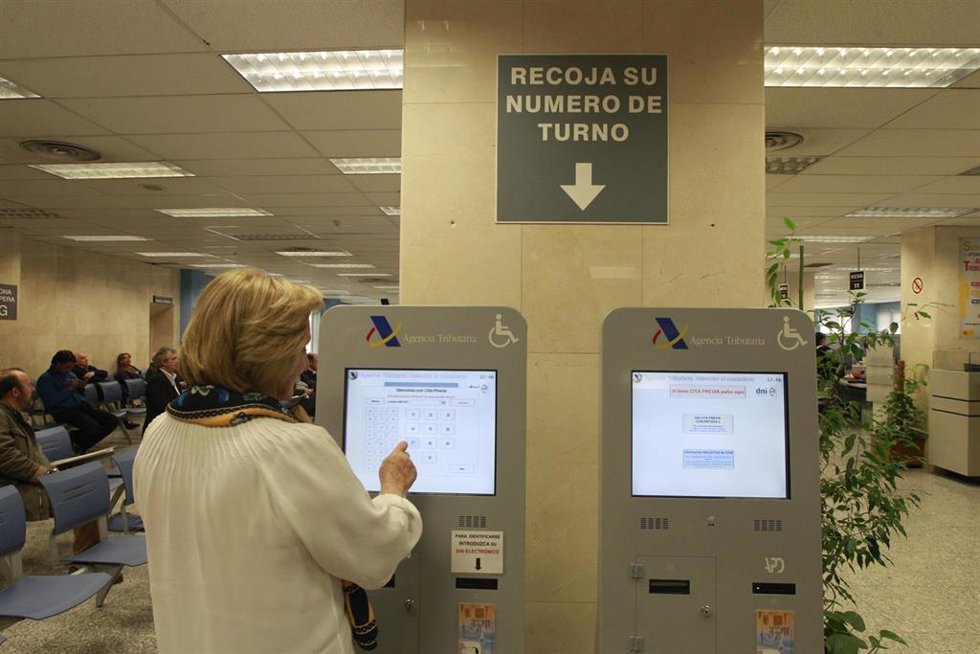 Archivo - Sede de la Agencia Tributaria