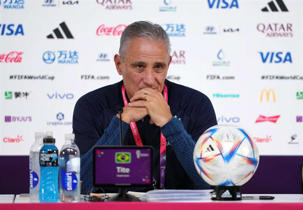 El seleccionador de Brasil, Tite, en una rueda de prensa en el Mundial. 