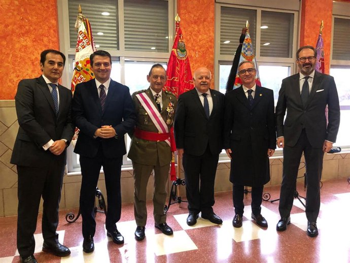 El consejero de Justicia, Administración Local y Función Pública, José Antonio Nieto, aiste a la tradicional parada militar de la Brigada Guzmán el Bueno X, con base en Cerro Muriano, con motivo de la festividad de su patrona, la Inmaculada Concepción