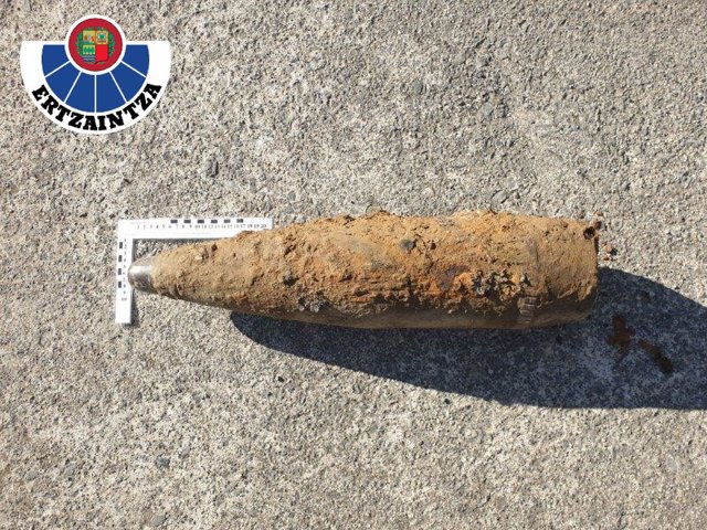 Obús encontrado en Elgeta (Gipuzkoa)