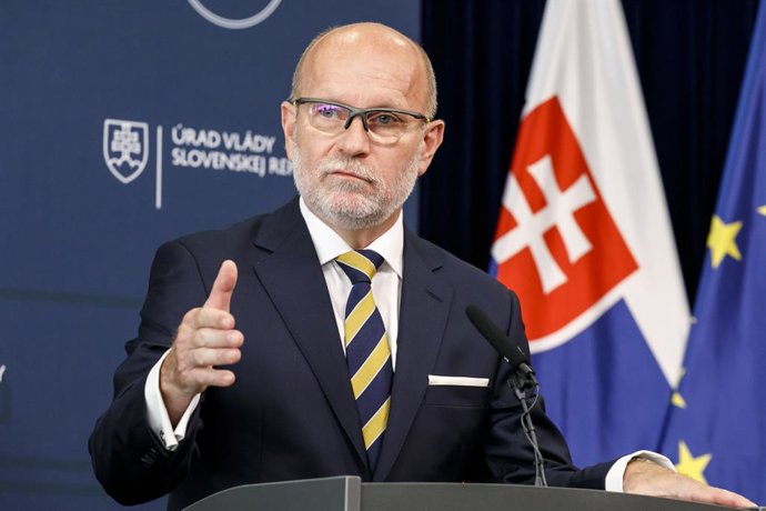 Archivo - 13 September 2022, Slovakia, Bratislava: Rastislav Kacer, new Slovak Minister of Foreign and European Affairs speaks during the presentation of new ministers at the Office of the Government. Photo: Dano Veselsk/TASR/dpa