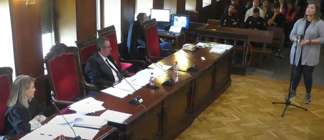 Archivo - La acusada de matar a su bebé recién nacido declara ante la justicia