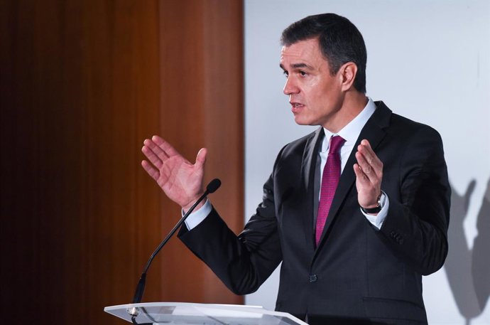 El presidente del Gobierno, Pedro Sánchez, interviene en la  inauguración del acto de presentación del Pacto por la 'Generación Digital', en el Colegio Oficial de Arquitectos de Madrid, a 30 de noviembre de 2022, en Madrid (España). El Pacto por la 'Gen