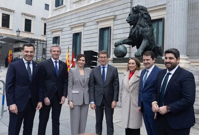 El líder del PP, Alberto Núñez Feijóo, amb diferents presidents autonòmics del partit