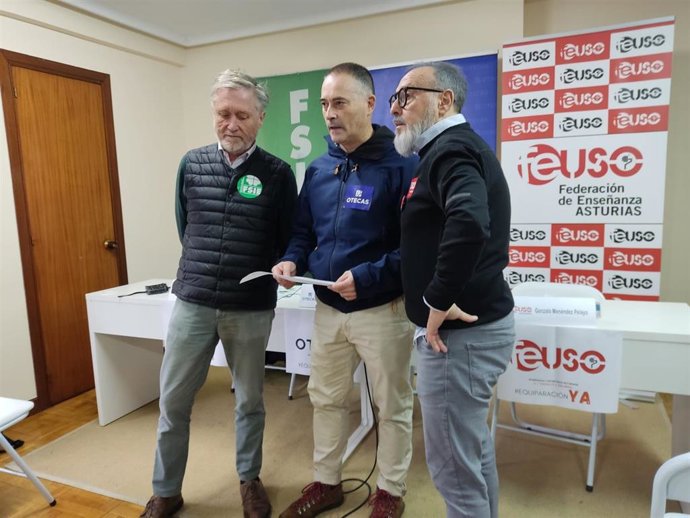 Representantes sindicales de la enseñanza concertada.