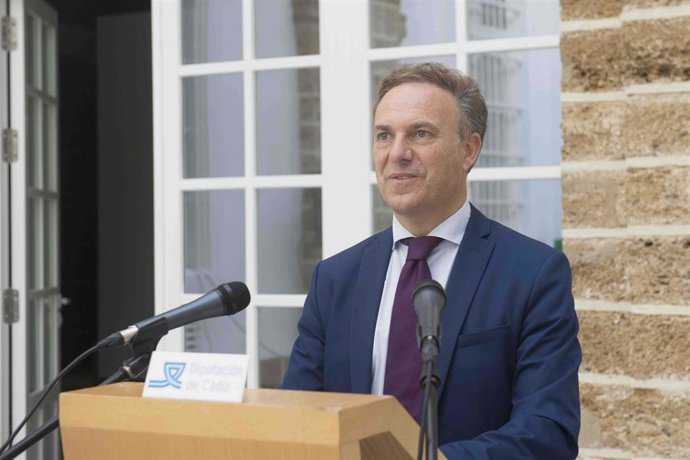 Archivo - El responsable de Bienestar Social de la Diputación de Cádiz, David de la Encina.