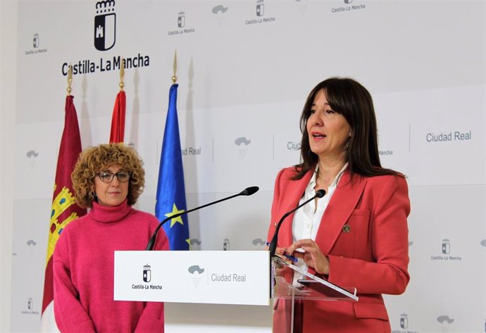 La consejera de Igualdad y portavoz, Blanca Fernández, en rueda de prensa.