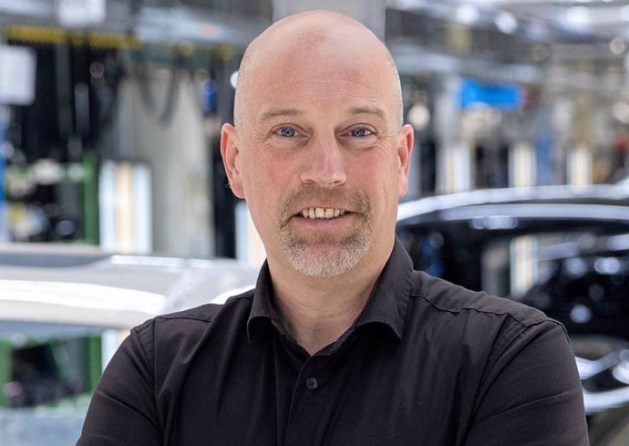 Archivo - Bernd Krottmayer, director general de la fábrica de Mercedes-Benz Vans en Vitoria.