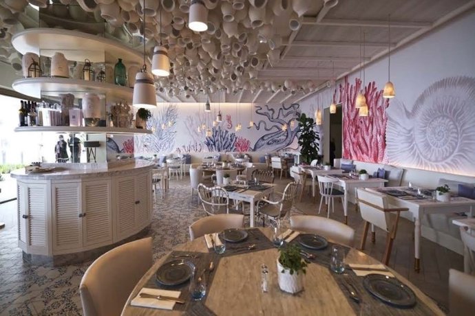 Costa del Sol lanza una campaña para difundir la renovación de la planta hotelera malagueña.