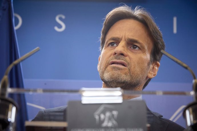 El líder d'Unides Podem en el Congrés, Jaume Asens, durant una roda de premsa, en el Congrés dels Diputats, a 9 de desembre de 2022, a Madrid (Espanya). 