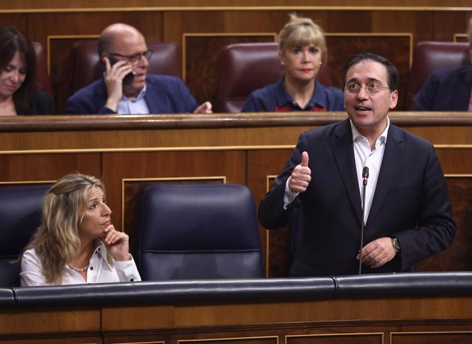 Archivo - El ministro de Asuntos Exteriores, Unión Europea y Cooperación, José Manuel Albares, interviene durante la sesión de control al Gobierno del Pleno del Congreso, a 5 de octubre de 2022, en Madrid (España). Sánchez acude a la sesión plenaria tra