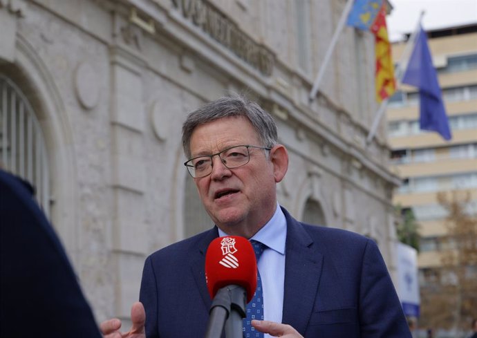 El president de la Generalitat, Ximo Puig, en la IX cimera Euromediterrnia Med9, que se celebra a Alacant