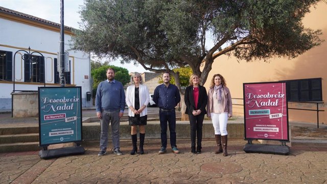 Miembros del equipo de gobierno del Ayuntamiento de Marratxí durante la presentación del programa de Navidad.