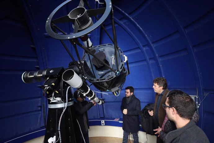El presidente de la Generalitat, Pere Aragons, durante la inauguración del nuevo telescopio