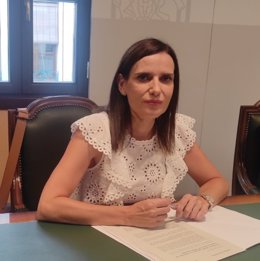 Archivo - La delegada de Empleo de la Junta en Córdoba, María Dolores Gálvez.