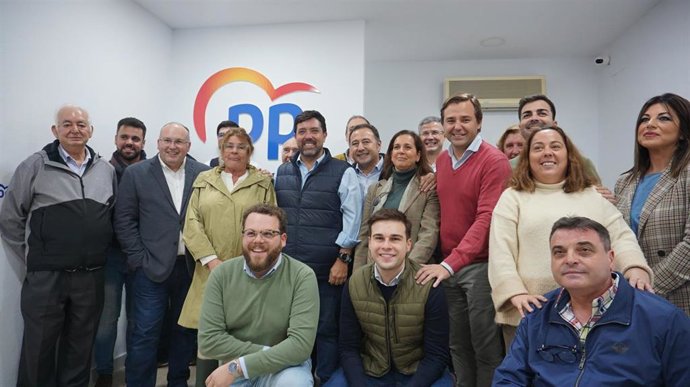 Sevilla.- El PP asegura que "recuperará" la alcaldía de Lora del Río "usurpada" por el PSOE