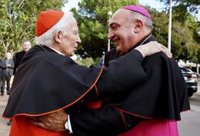 Benavent sobre Cañizares: "Intento ser coherente en la fe, cada uno luego tiene su estilo personal"