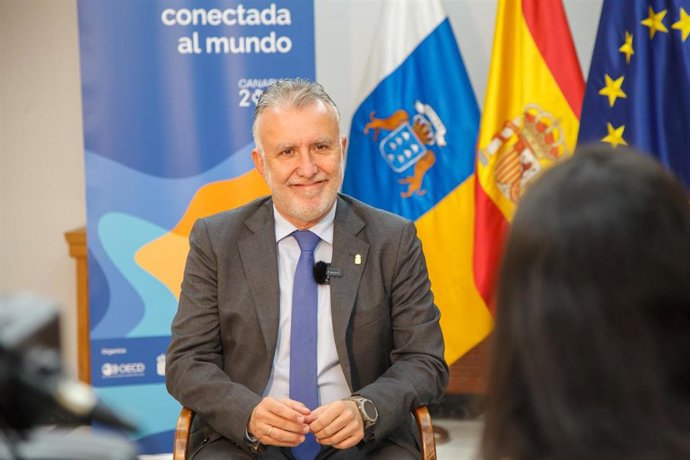 El presidente del Gobierno de Canarias, Ángel Víctor Torres, durante una entrevista concedida a Europa Press