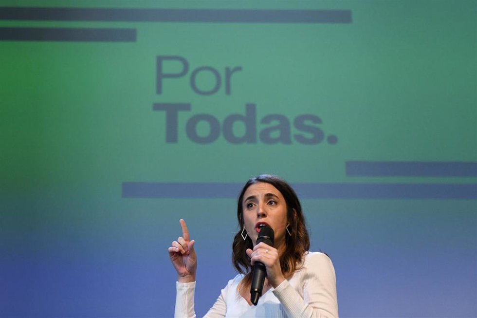 La ministra de Igualdad, Irene Montero, interviene en el acto 'Con todas, por todas, a 26 de noviembre de 2022, en Madrid (España). 