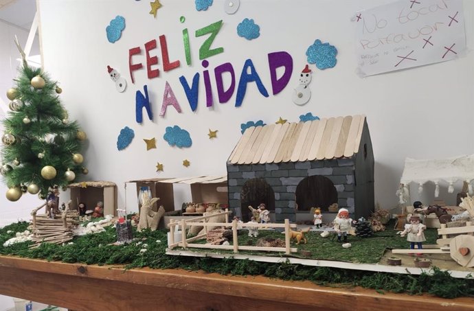 Nalda e Islallana engalanan sus calles por Navidad con las manualidades y actividades de los más jóvenes