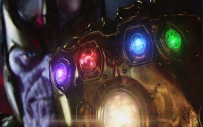 Archivo - Thanos con las Gemas del Infinito